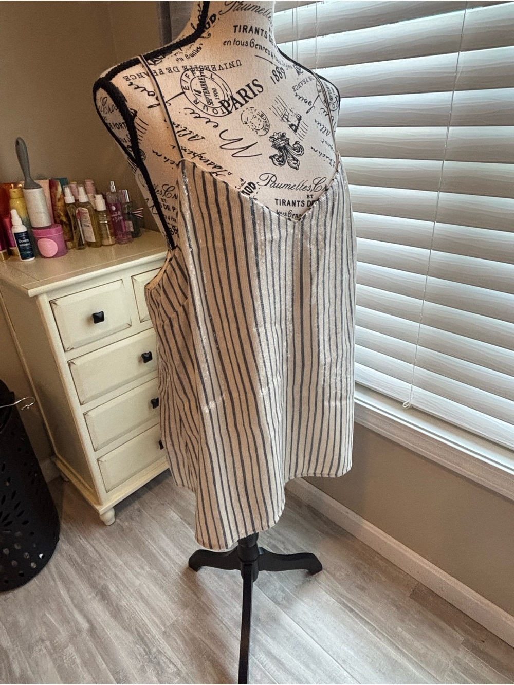 Banana Republic Cream Tank Top with Black Pinstripes- sequin- NWT
